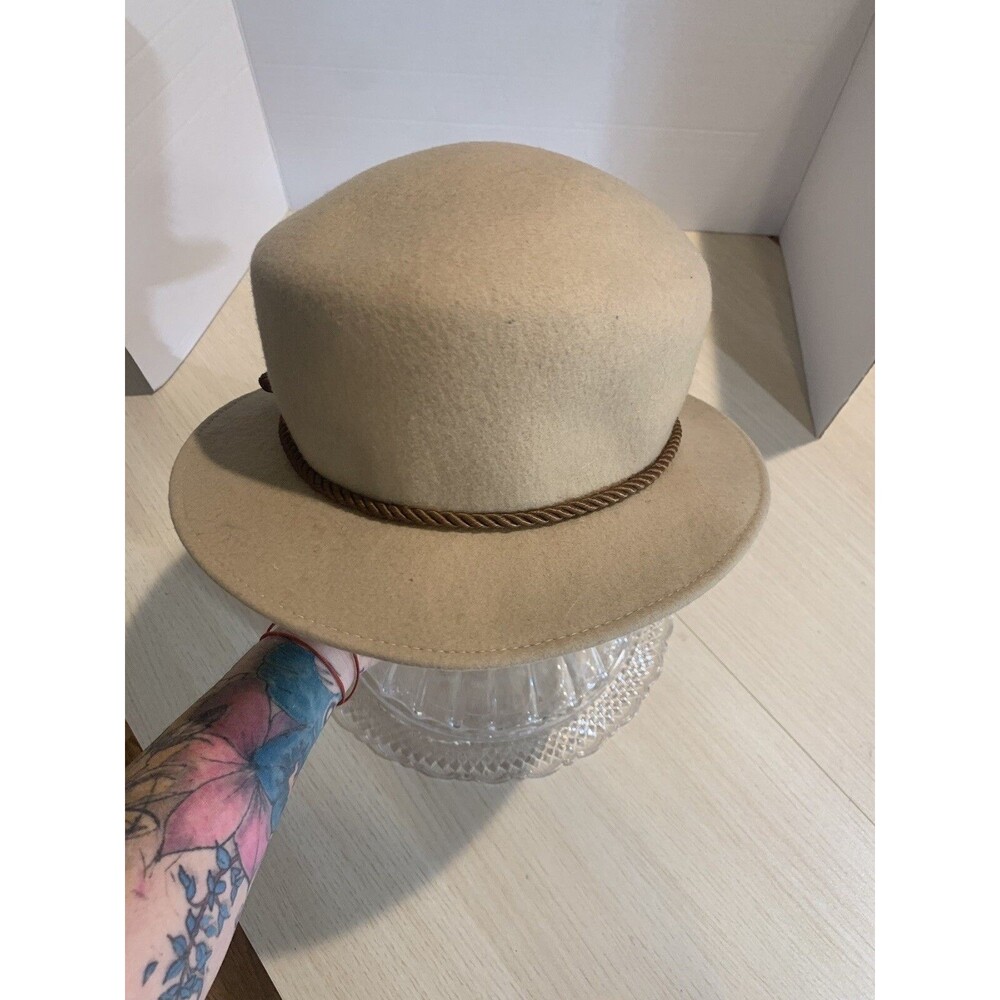 Vintage Complit Women's Beige Wool Boater Hat with Feathers 22" Made in Italy